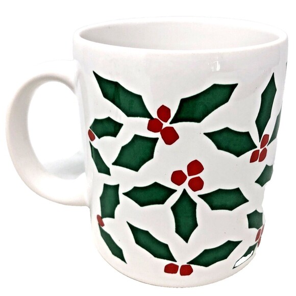 Waechtersbach Pottery Christmas Mugs Lot of 3  Red Green All Over Holly Berry - Picture 4 of 10